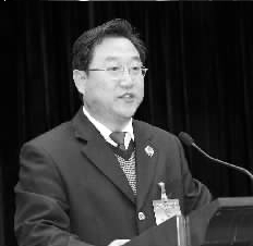 河南检察机关着眼塑造队伍形象、提升执法亲和力和公信力，坚持把创先争优作为打造过硬队伍的有效途径，积极探索建立长效机制，取得了较好成效。